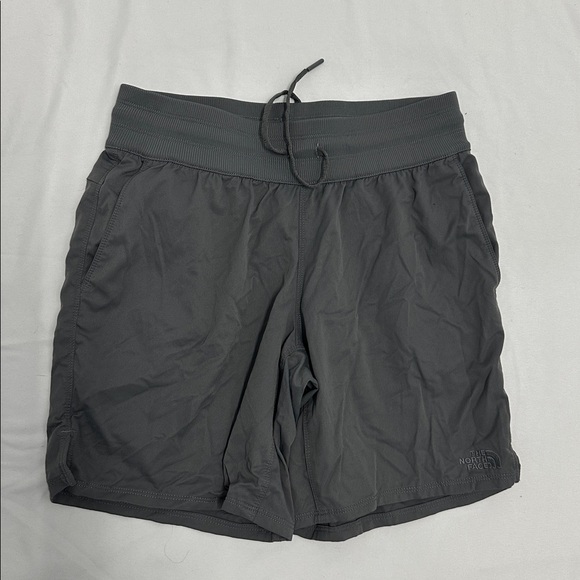 The North Face Aphrodite Motion Bermuda Shorts Women's - Picture 1 of 4